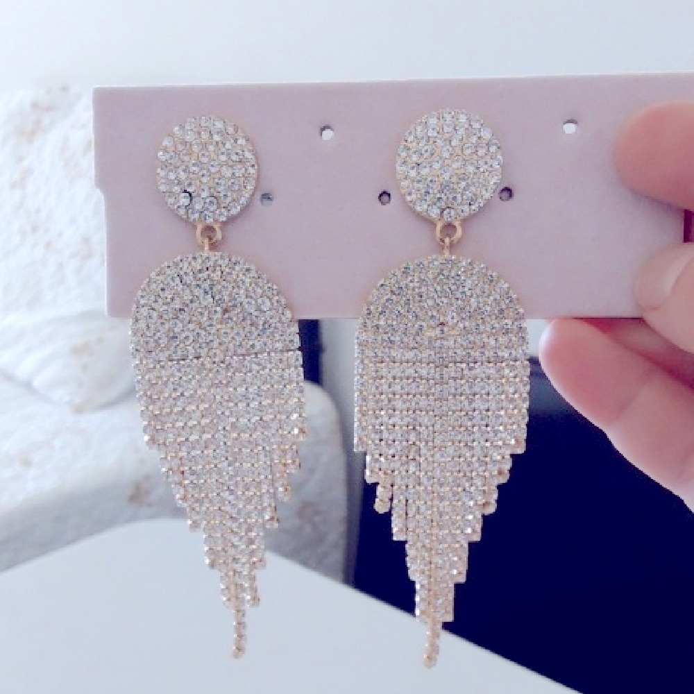 Elegant Gold Dangle Earrings - Picture 3 of 3